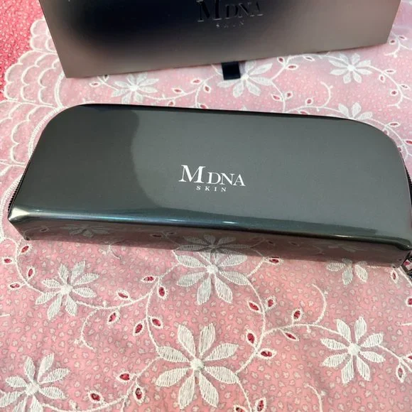 【 MDNA SKIN 】MAGNETIC FLOW MAGNETIC FLOW | Magnetic Face Rejuvenator | MDNA SKIN